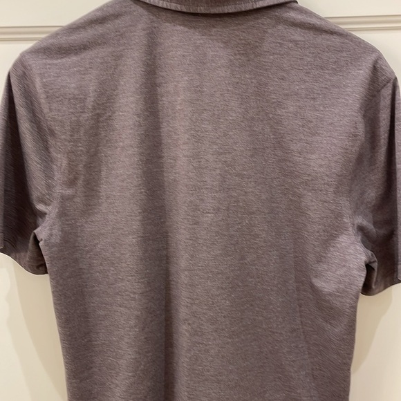 Lululemon Men’s Gray Heathered Polo Shirt—GREAT!! Excellent Condition! - Picture 4 of 6